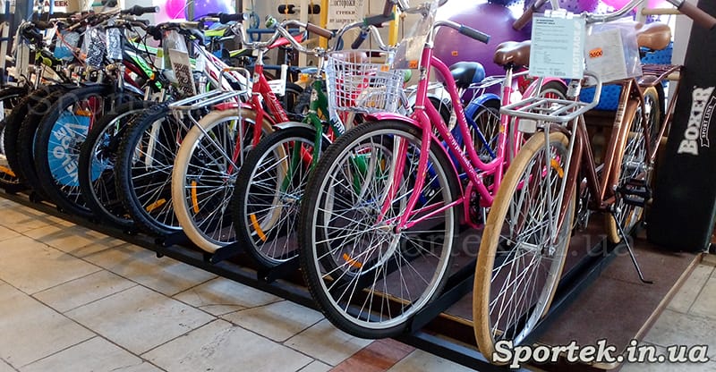 Велосипедний відділ в магазині Будинок Спорту на Соборній (Радянської) 64А