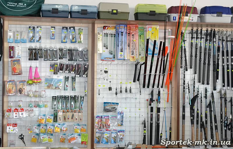 Рибальські товари в магазині "Будинок Спорту" у Миколаєві