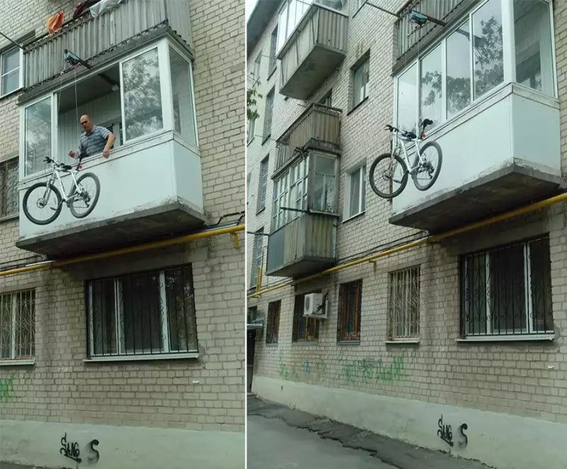 Підйом велосипеда на балкон на блоках