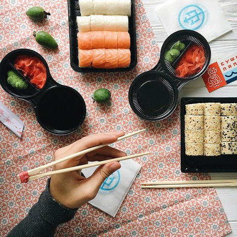 История возникновения суши: что мы знаем о популярном блюде?