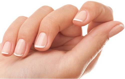 Расслоенные ломкие ногти: профилактика и лечение