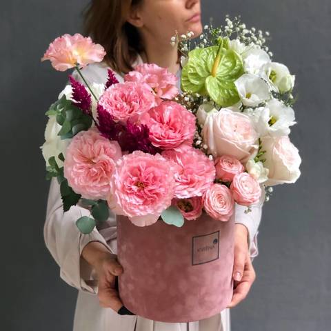 Bouquet of flowers in the box «Refinement», The tenderness of the flower arrangement in each petal. Smooth transition of color from pink to white.
