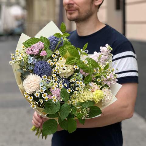 Romantic field bouquet «Kiss of the Field», Flowers: Allium, Dianthus, Oxypetalum, Matthiola, Rubus Idaeus, Eustoma, Tanacetum