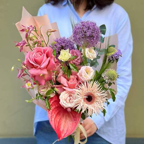 Bouquet «Hello, Summer!», Flowers: Anthurium, Gerbera, Eustoma, Rose, Scabiosa, Pittosporum