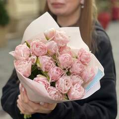 Чарівний букет із 17 ніжних тюльпанів «Рожеві перлинки»
