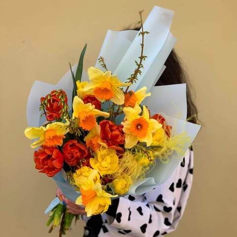Bouquet «Spring Grace», Flowers: Tulipa, Narcissus, Stipa, Forsythia