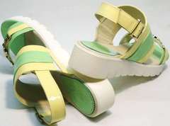 Яркие сандалии лаковые босоножки на танкетке Crisma 784 Yellow Green.
