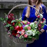 Photo of Arrangement of flowers in the basket «Chic»