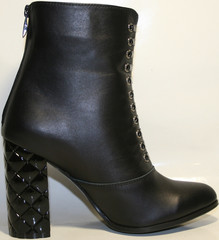 Осенняя обувь - осенние ботильоны женские. Черные ботильоны Cluchini - Black Leather.