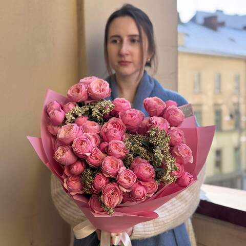 Photo of Bright bouquet of Silva Pink spray peony roses «Raspberry Passion»