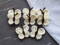 Метелик в'язаний молочний (ручна работа)