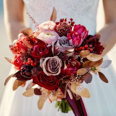 Photo of Beautiful autumn wedding in rich wine shades, rich in texture and interspersed with opaque gold