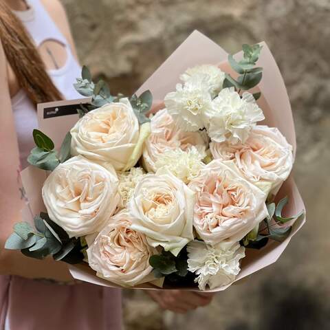 Fragrant bouquet with White O'Hara peony roses «Aromatic Flower», Flowers: Eucalyptus, Dianthus, Pion-shaped rose