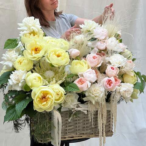 Photo of Flower basket «Enchanting rumba»