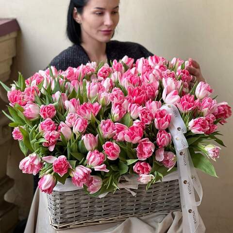 125 піоновидних тюльпанів у букеті «Зефірне море», Квіти: Тюльпан піоновидний