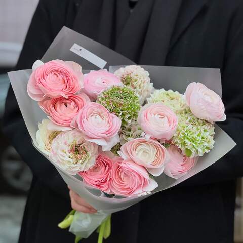 Photo of Incredibly delicate bouquet of ranunculi «Exquisite ranunculus»