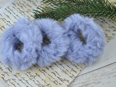 Резиночки кручені з хутра блакитні