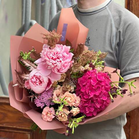 Bouquet «Girl's blush», Flowers: Paeonia, Hydrangea, Ambrella, Achillea, Bush Rose, Eustoma