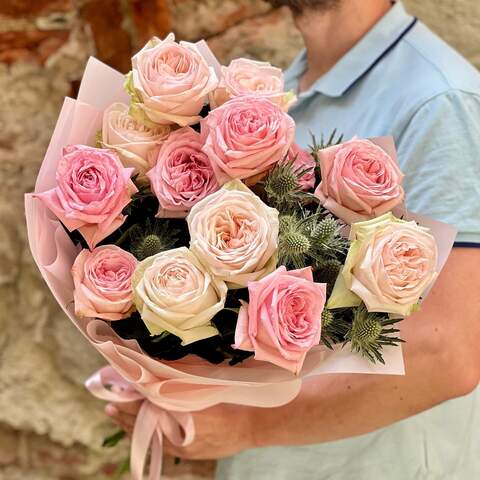 Fragrant bouquet of peony roses and eryngium «Aroma Pattern», Flowers: Eryngium, Pion-shaped rose