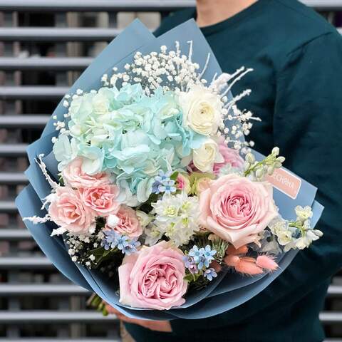 Bouquet «Romantic Anna», Flowers: Hydrangea, Pion-shaped rose, Gypsophila, Oxypetalum, Delphinium, Bush Rose, Lagurus, Nobilis
