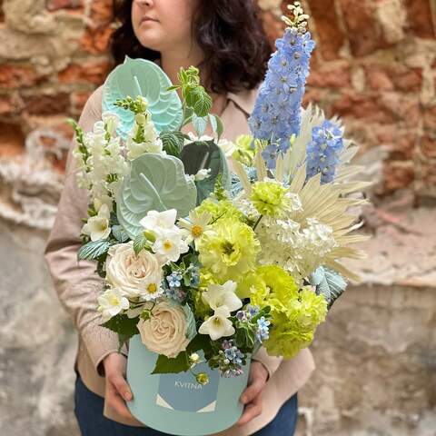 Flowers in a box «Kiss of coolness», Flowers: Delphinium, Anthurium, Matthiola, Freesia, Eustoma, Oxypetalum, Hydrangea