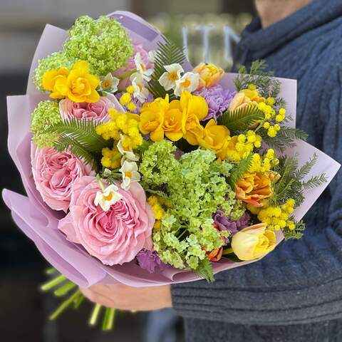 Bright bouquet «Warm Spring Day», Flowers: Narcissus, Tulipa, Freesia, Ambrella, Mimosa, Pion-shaped rose, Viburnum, Dianthus