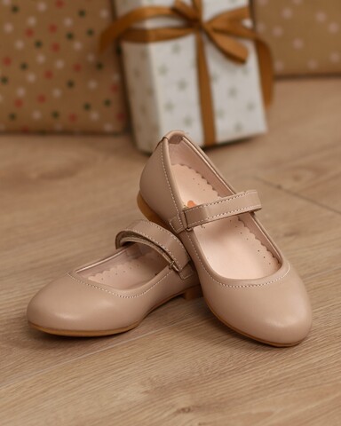 Взуття для дівчинки купити в ZIRONKA