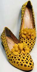 Летние туфли с перфорацией женские босоножки закрытые кожаные Phany 103-28 Yellow.