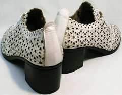 Туфли босоножки с толстым каблуком женские Arella 426-33 White.