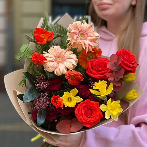 Bright spring bouquet «Warm Dreams», Flowers: Skimmia, Papaver, Gerbera, Narcissus, Eucalyptus, Rose, Bush Rose