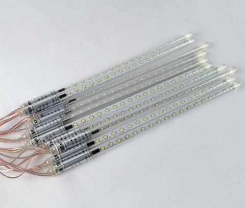 Свисающие гирлянды сосульки LED