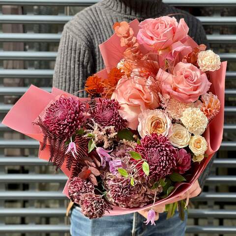 Bouquet «Evening and dawn», Flowers: Hydrangea, Chrysanthemum, Pion-shaped rose, Dahlia, Dianthus, Clematis, Astilbe, Stipa