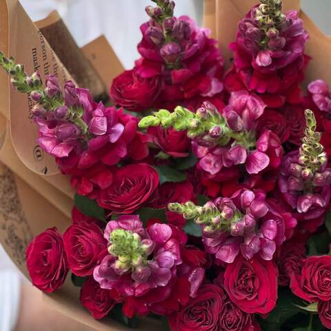 Photo of Deep burgundy bouquet «Ruby Shining»