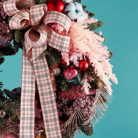 Photo of Christmas wreath «Caramel carousel»