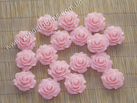 Акриловые розы розовые 2см