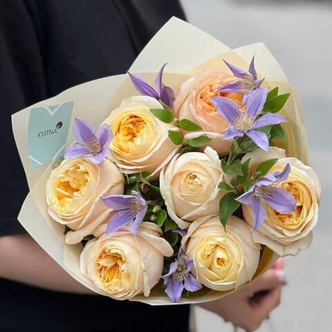 Contrasting duo bouquet «Amethyst Diadem», Flowers: Clematis, Pion-shaped rose, Rubus Idaeus