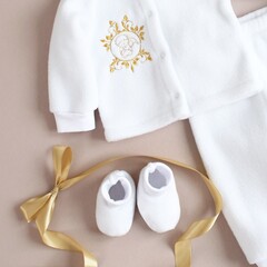 Флісовий теплий костюмчик для новонароджених на хрестини