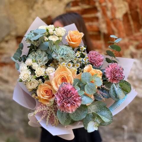 Bouquet «Pastel Star», Flowers: Rose, Dianthus, Eucalyptus, Astilbe, Tanacetum