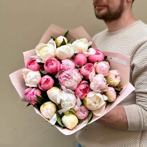 25 peonies in a bouquet «Summer Cloud», Flowers: Paeonia, 25 pcs.