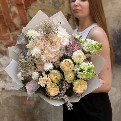 Light delicate bouquet «Christina's Dreams», Flowers: Antirinum, Daucus, Dianthus, Rubus Idaeus, Limonium, Zinnia, Hydrangea, Peony Spray Rose