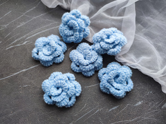 Квітка об'ємна в'язана блакитна (ручна работа)