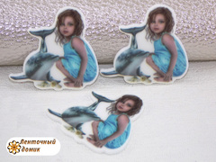 Пластиковая серединка Девочка и дельфин