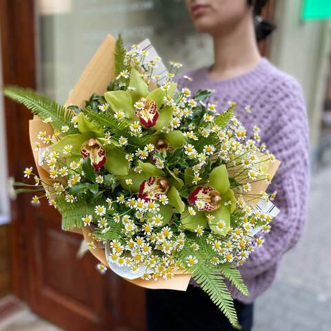 Bouquet «Green field», Flowers: Tanacetum, Cymbidium, Ambrella, Pittosporum