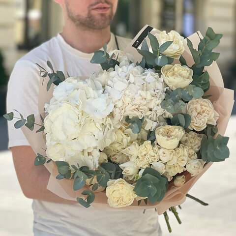 Light bouquet with hydrangeas «Milky Fog», Flowers: Hydrangea, Eucalyptus, Pion-shaped rose