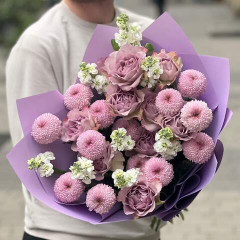 Bouquet «Amethyst moments», Flowers: Chrysanthemum, Rose, Matthiola