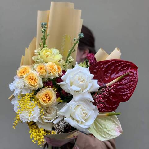 Букет «Счастливый день», Цветы: Мимоза, Роза пионовидная, Антуриум, Маттиола, Озотамнус, Гениста, Диантус