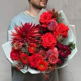 Photo of Bright bouquet with roses «Pomegranate Heart»