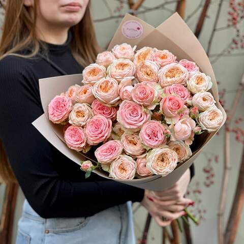 7 branches of spray peony roses in a bouquet «Creme Brulee», Flowers: Peony Spray Rose, 7 branches