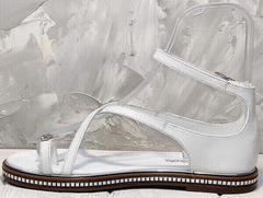 Белые босоножки на низком ходу сандалии через палец Evromoda 454-402 White.