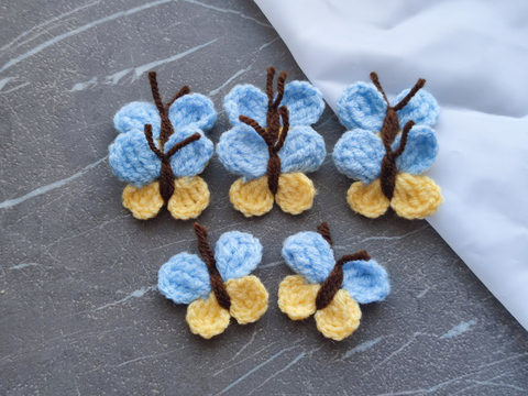 Метелик в'язаний блакитно-жовтий (ручна работа)